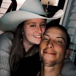 Meet your Posher, Logan